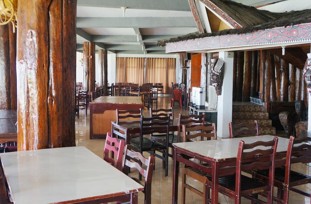 Ambaroba Resort Hotel Tuk Tuk Luaran gambar