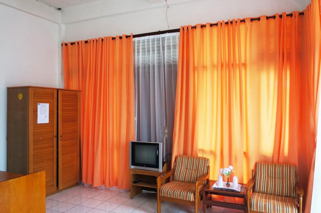 Ambaroba Resort Hotel Tuk Tuk Bilik gambar