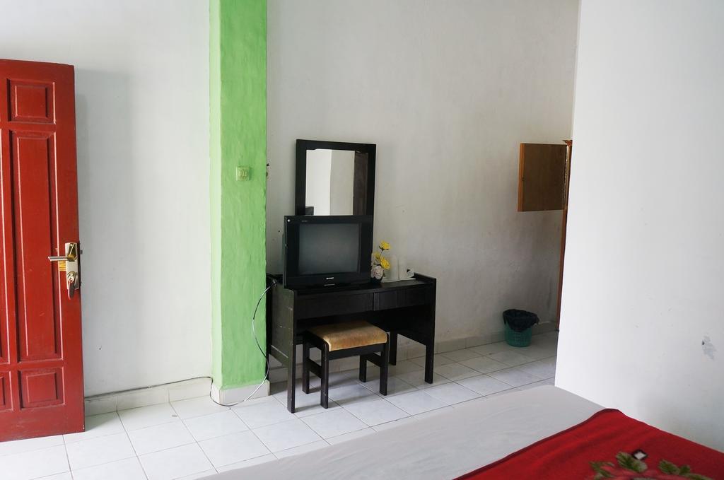Ambaroba Resort Hotel Tuk Tuk Bilik gambar